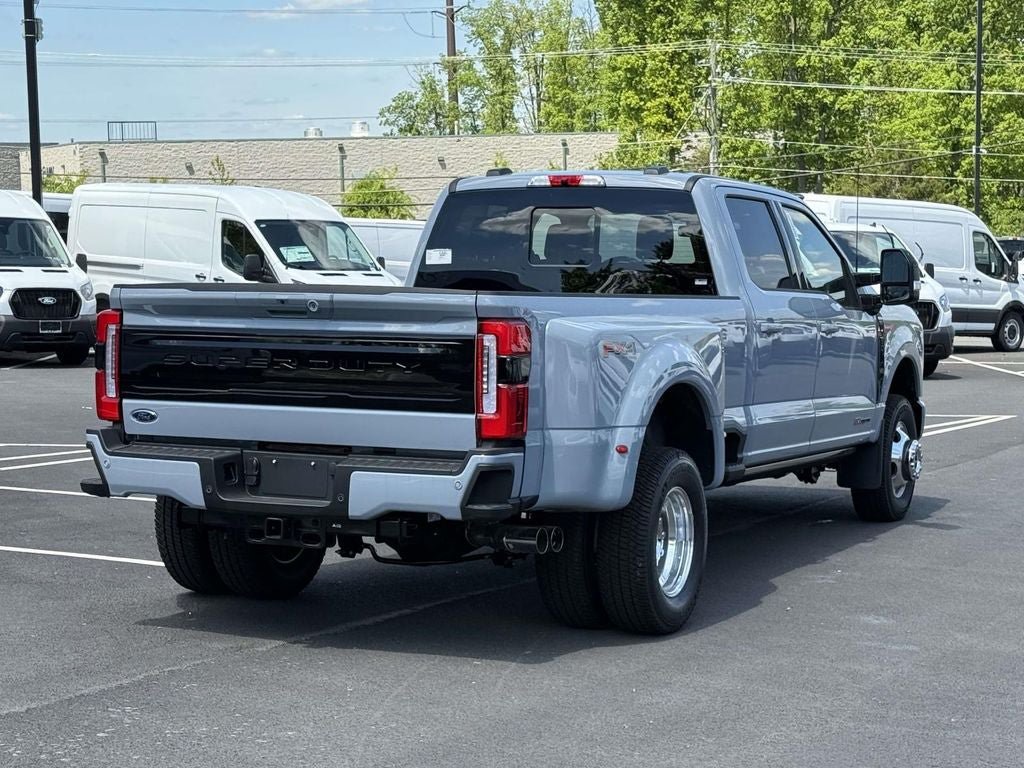 New 2026 Ford F350 Platinum AWD/4WD image 3