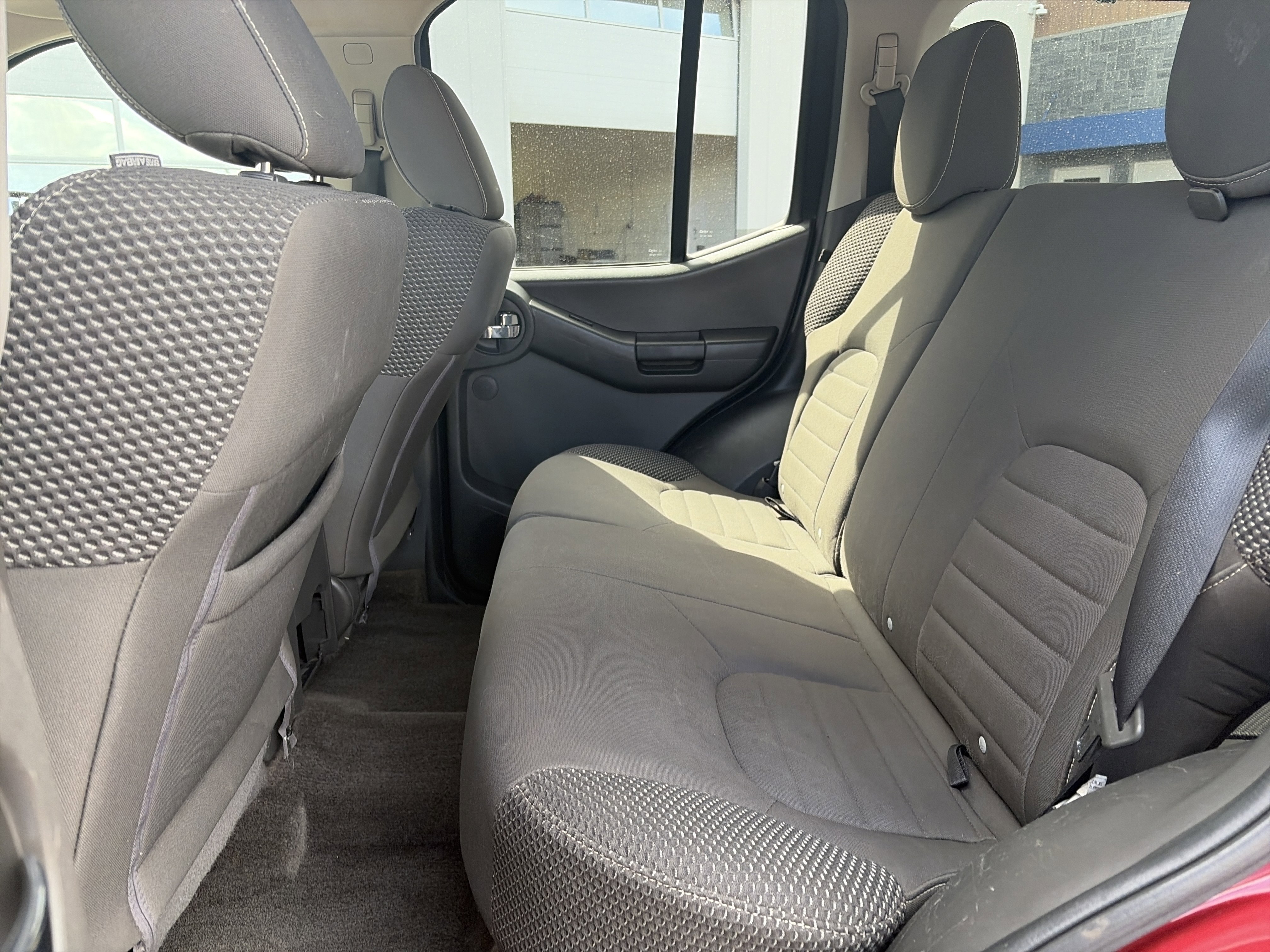 Used 2015 Nissan Xterra PRO-4X AWD/4WD image 24
