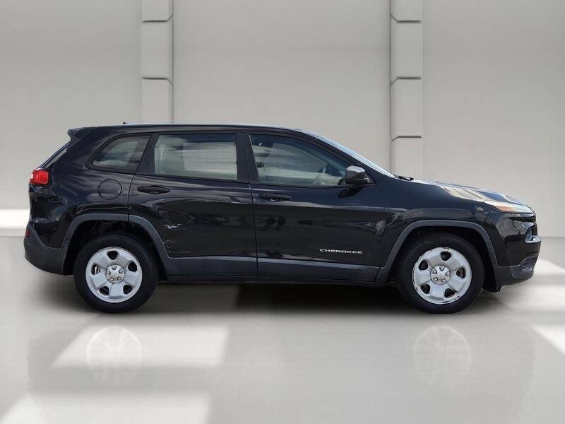 Used 2014 Jeep Cherokee Sport w/ Trailer Tow Group FWD image 6