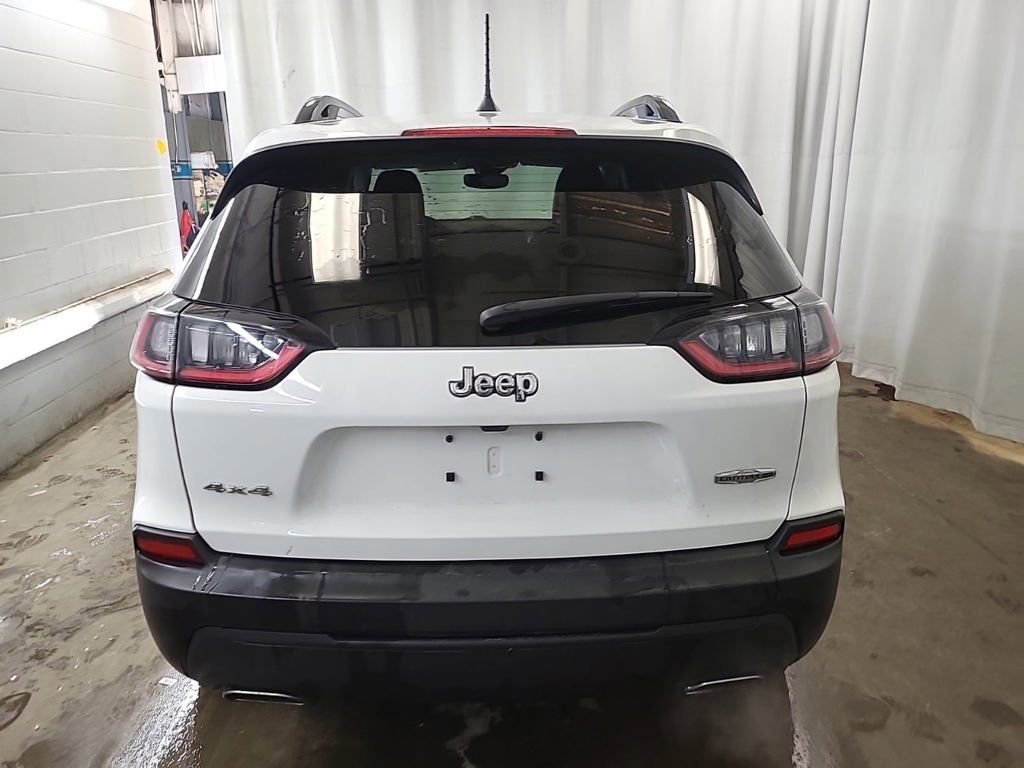 Used 2022 Jeep Cherokee Latitude Lux w/ Sun & Sound Group AWD/4WD image 5