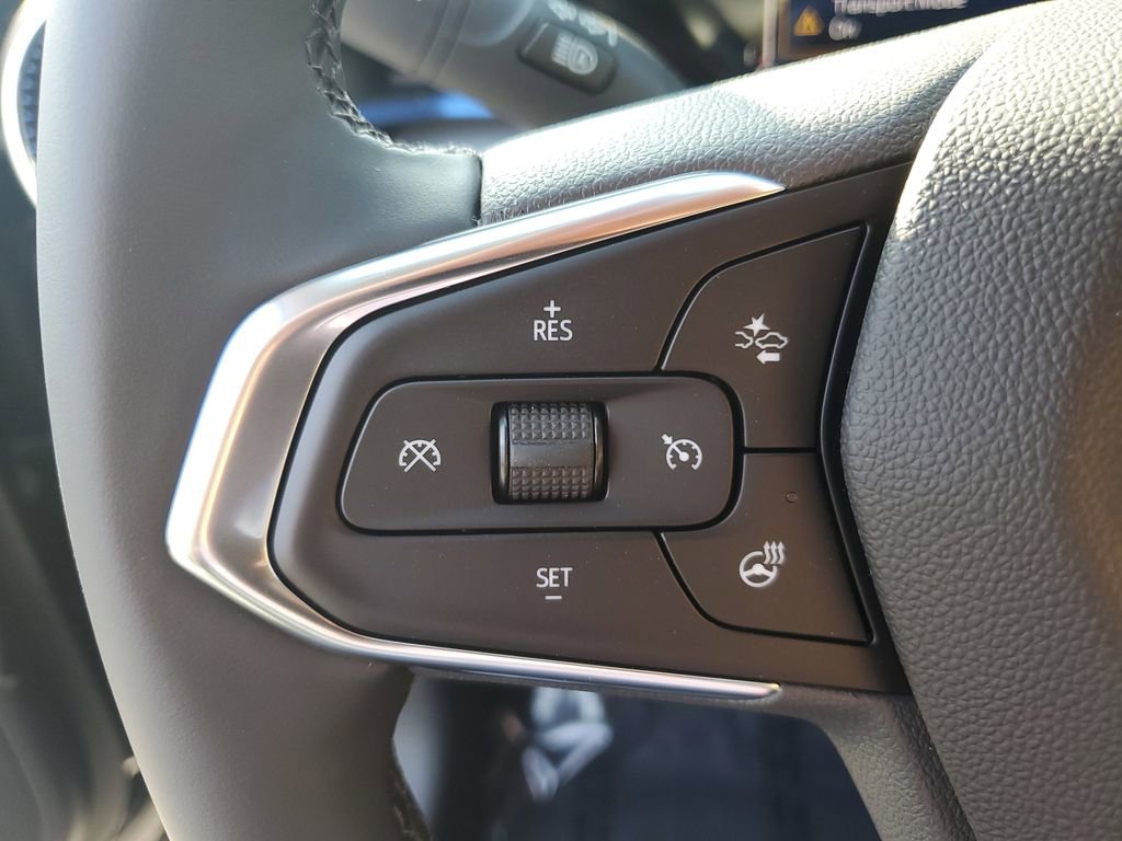 New 2026 Chevrolet Trax LT w/ Driver Confidence Package image 8