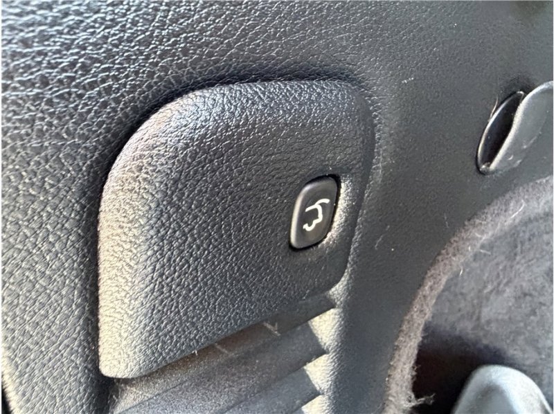 Used 2019 Jeep Grand Cherokee Limited image 24