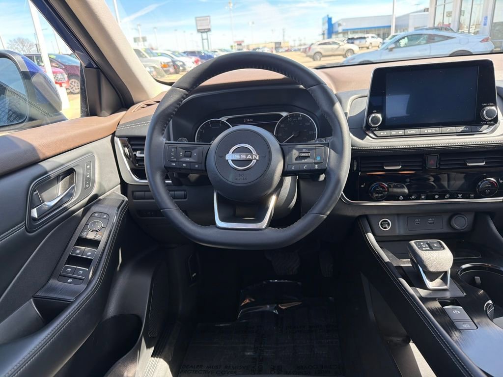 Used 2023 Nissan Rogue SL image 15