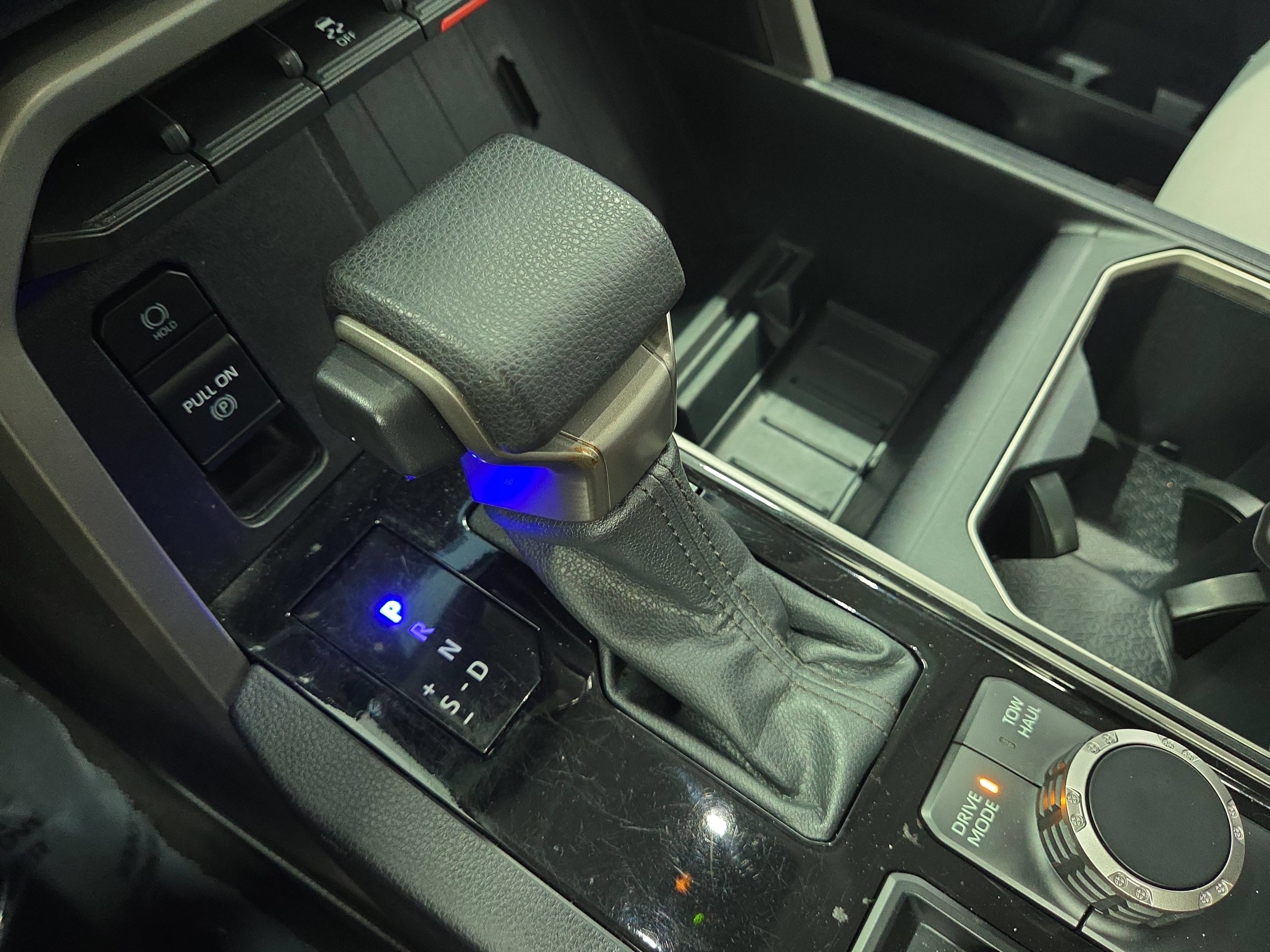Used 2022 Toyota Tundra SR5 AWD/4WD image 32