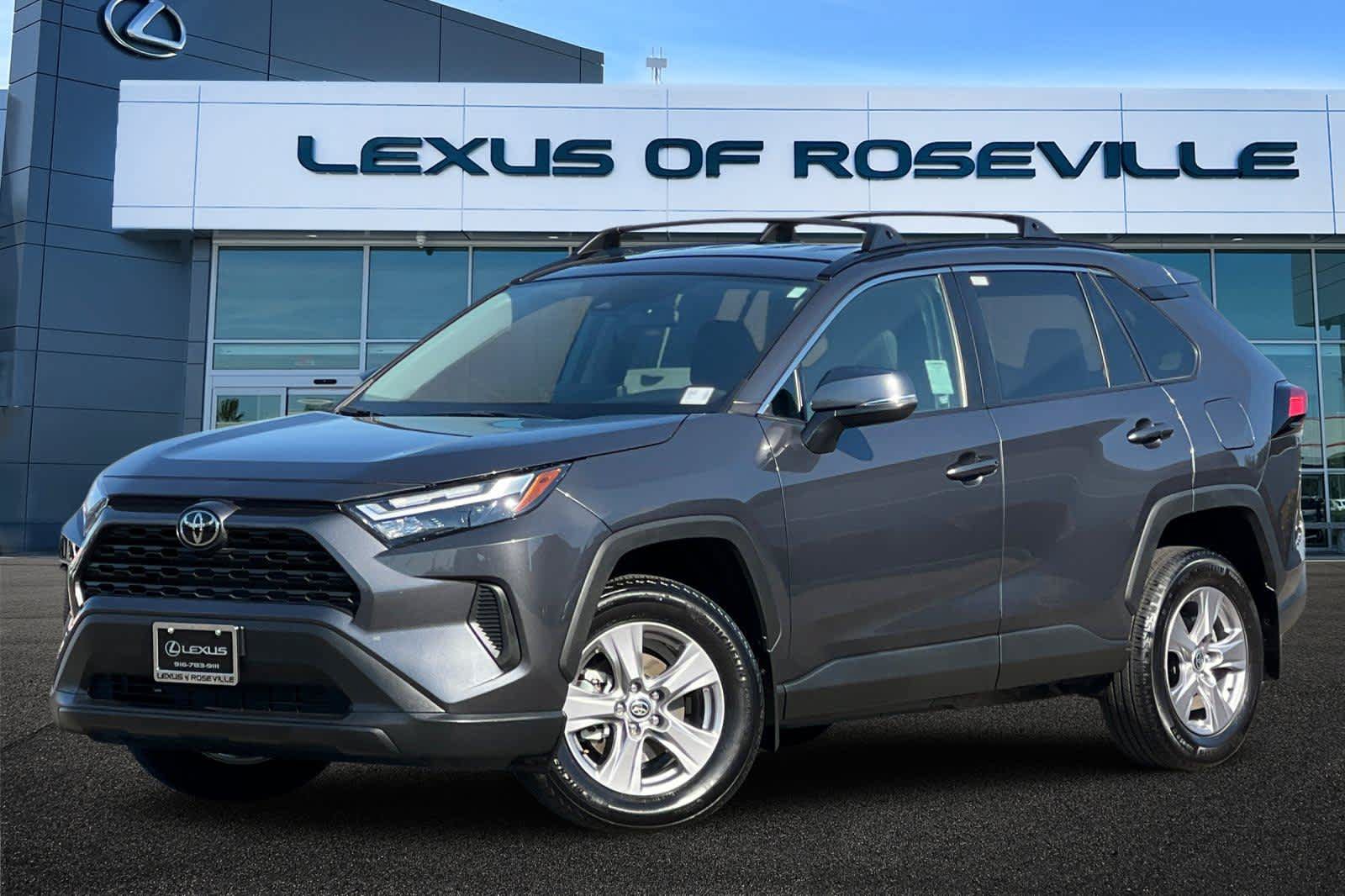 Used 2025 Toyota RAV4 XLE FWD image 1