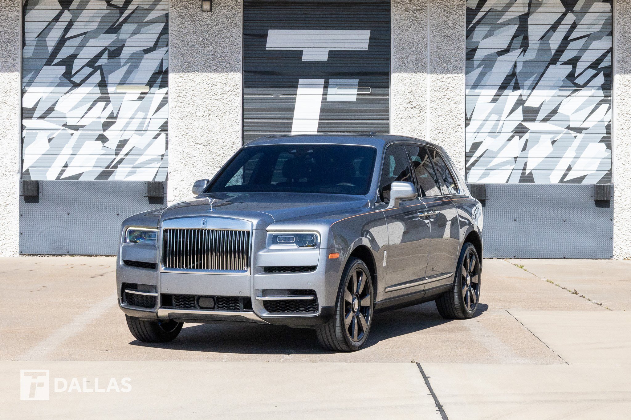Used 2023 Rolls-Royce Cullinan w/ Cullinan Package image 5