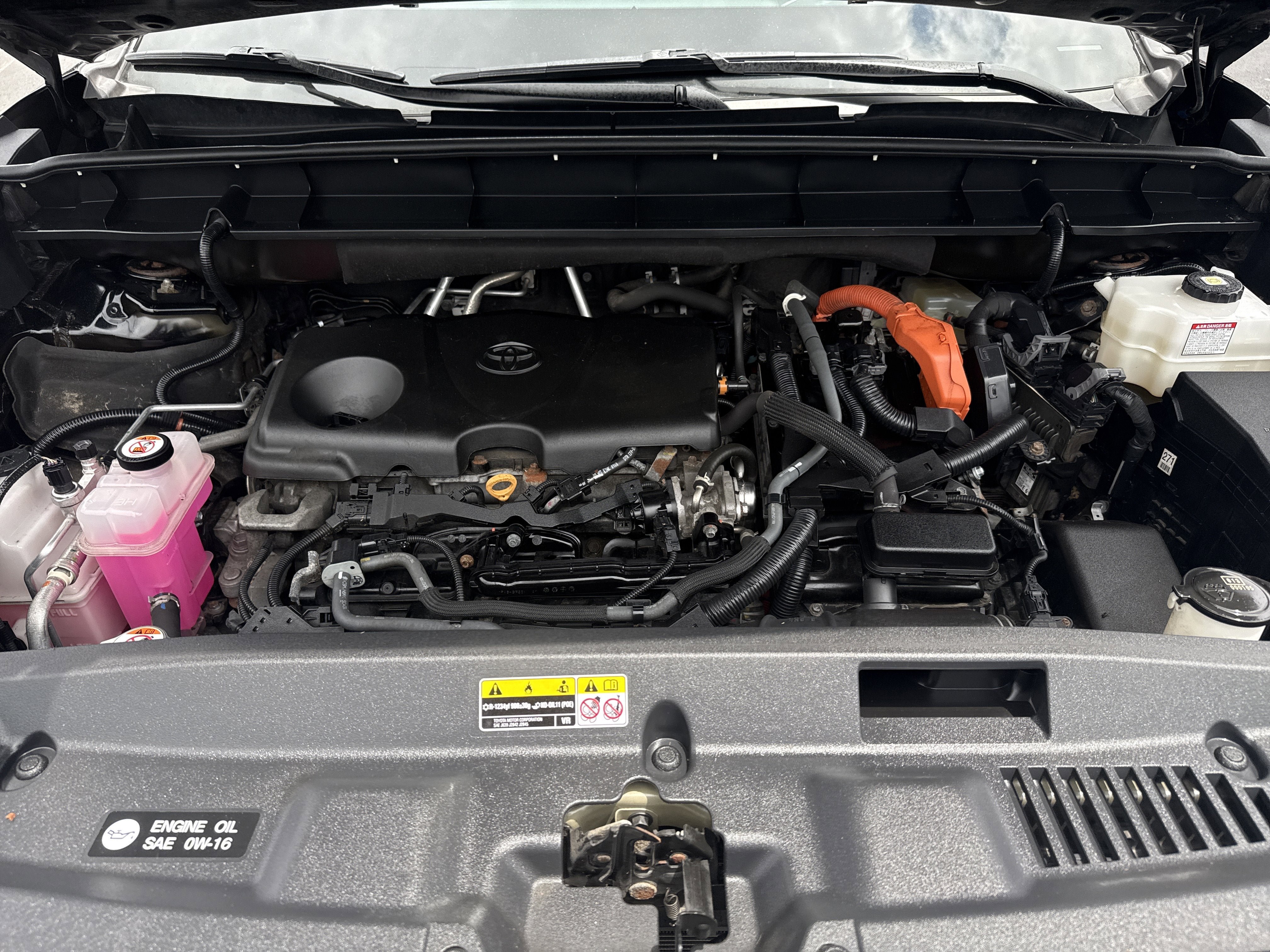 Used 2022 Toyota Highlander XLE AWD/4WD image 34