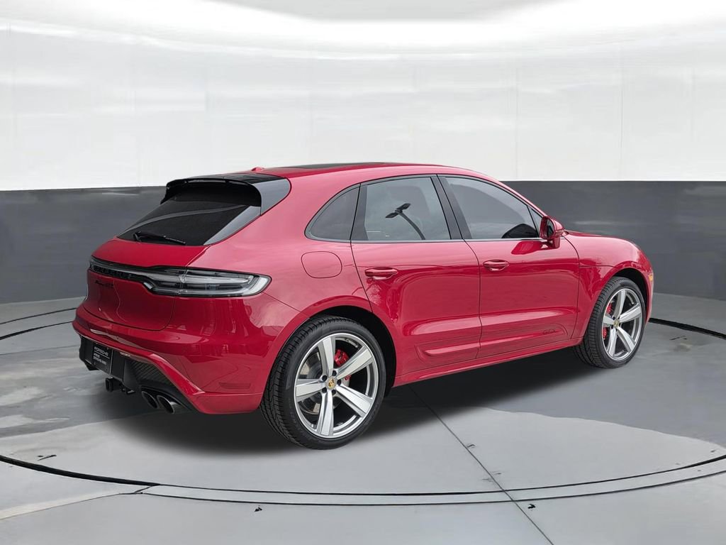 Certified 2025 Porsche Macan GTS image 8