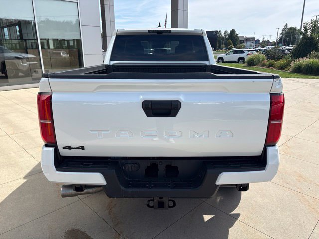 Used 2025 Toyota Tacoma TRD Sport AWD/4WD image 6