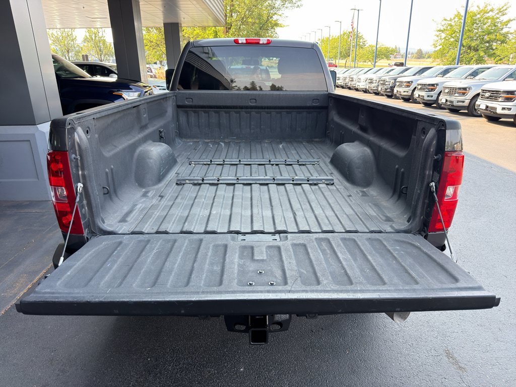 Used 2011 Chevrolet Silverado 2500 LT w/ Interior Plus Package AWD/4WD image 17