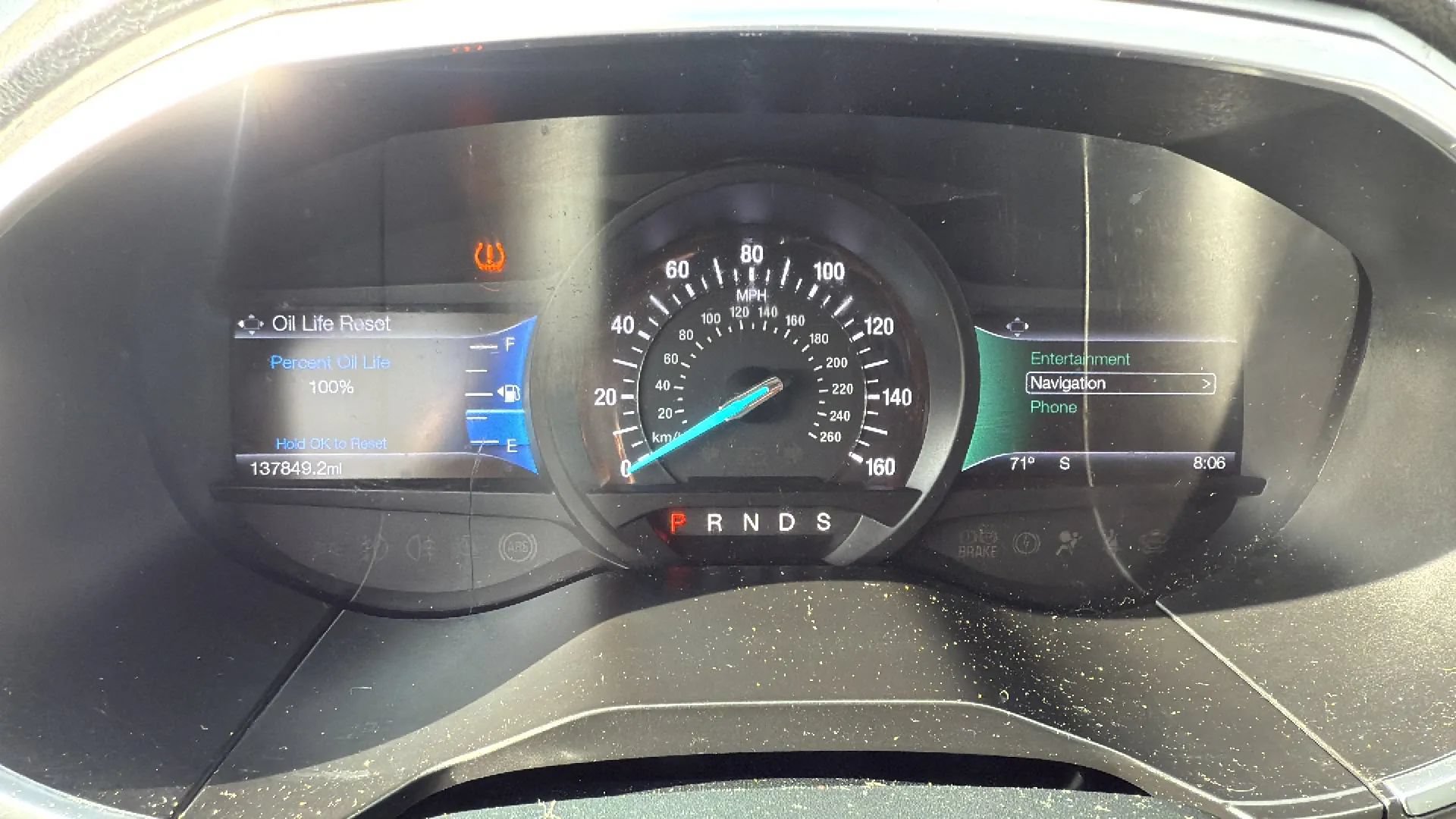 Used 2016 Ford Edge Titanium w/ Technology Package AWD/4WD image 16