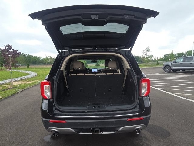 Used 2020 Ford Explorer Limited w/ Class III Trailer Tow Package RWD image 10