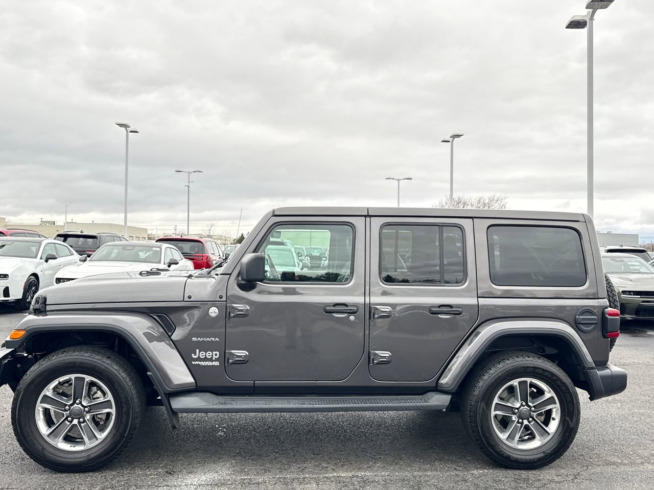 Used 2019 Jeep Wrangler Unlimited Sahara w/ Dual Top Group image 6