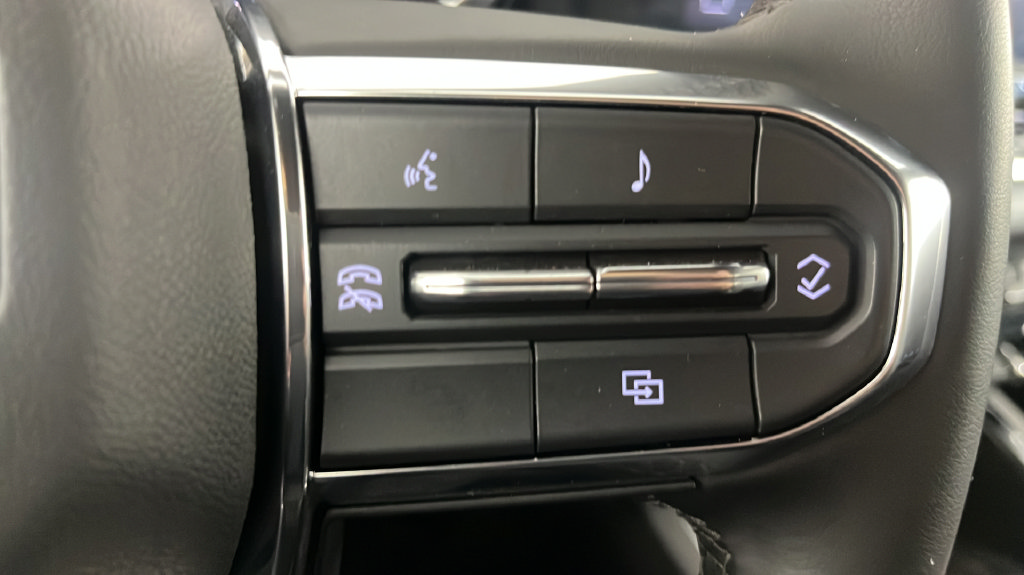 Used 2024 GMC Canyon Elevation w/ Elevation Premium Package AWD/4WD image 28