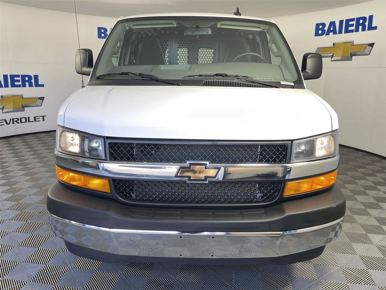Used 2025 Chevrolet Express 2500 w/ Driver Convenience Package RWD image 8