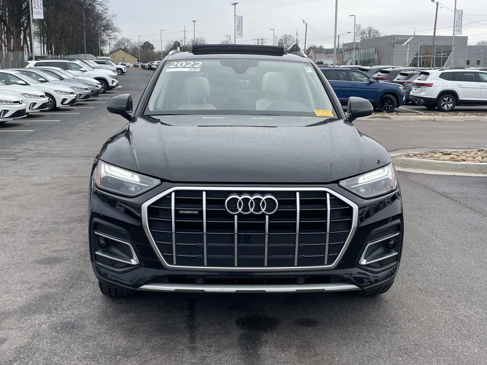 Certified 2022 Audi Q5 2.0T Premium w/ Convenience Package image 2