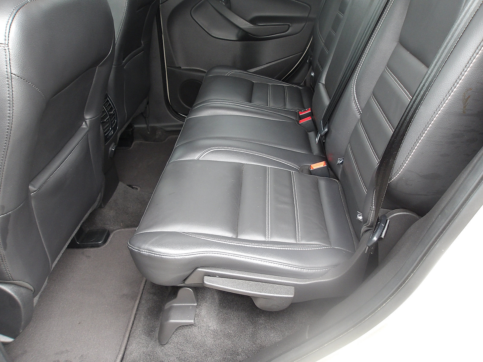 Used 2018 Ford Escape SEL FWD image 13