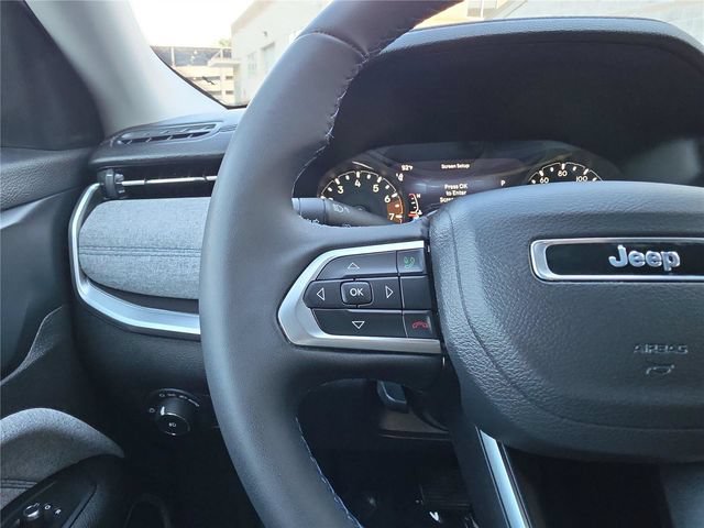Used 2022 Jeep Compass Latitude AWD/4WD image 15