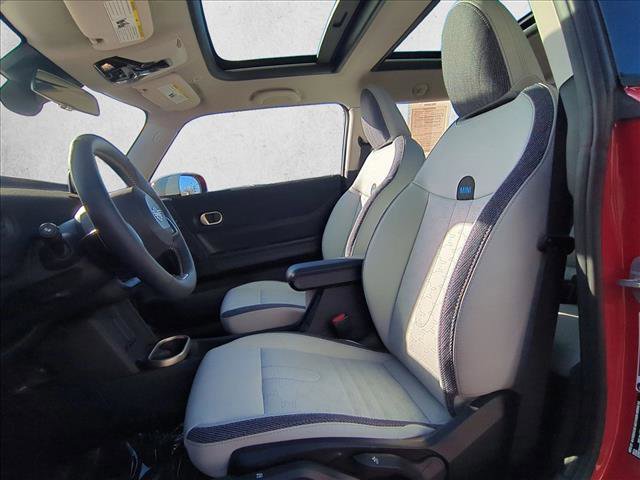 Certified 2025 MINI Cooper S image 11