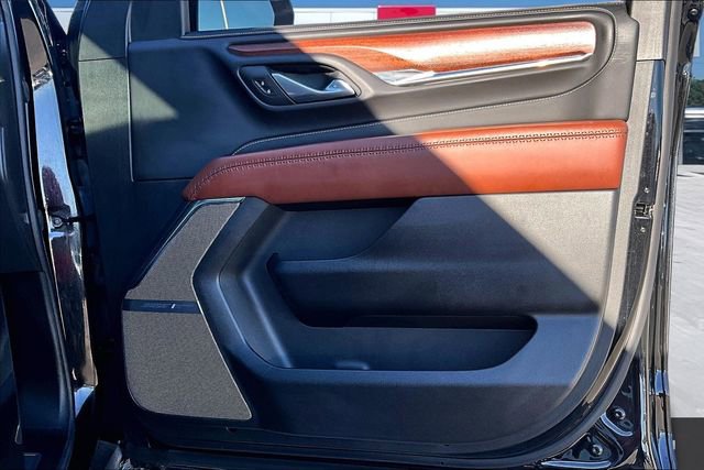 Used 2024 GMC Yukon XL Denali Ultimate image 25