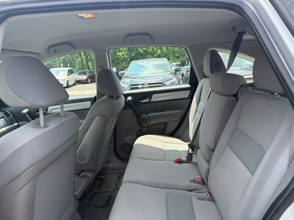 Used 2011 Honda CR-V LX image 18