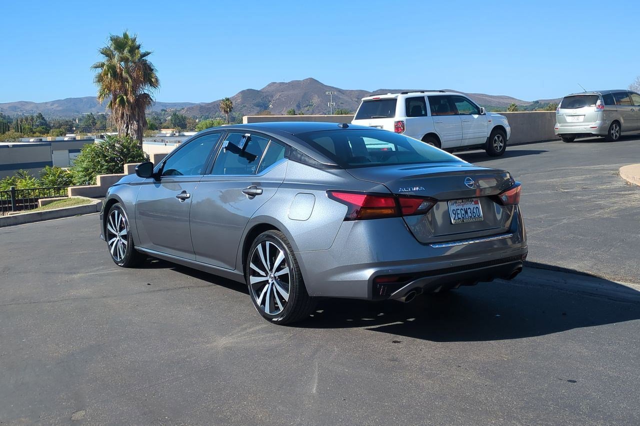 Certified 2022 Nissan Altima 2.5 SR image 8