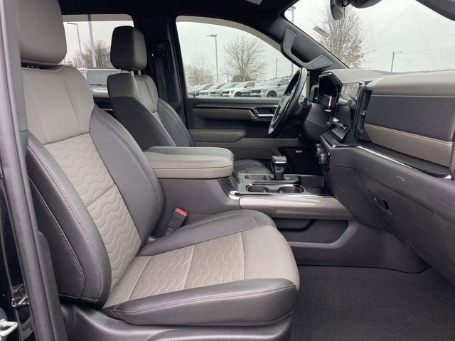 Used 2023 Chevrolet Silverado 1500 ZR2 image 19