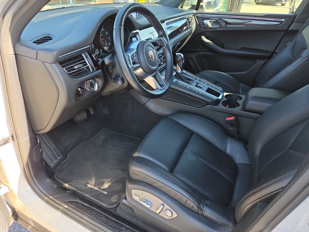 Used 2021 Porsche Macan AWD/4WD image 10