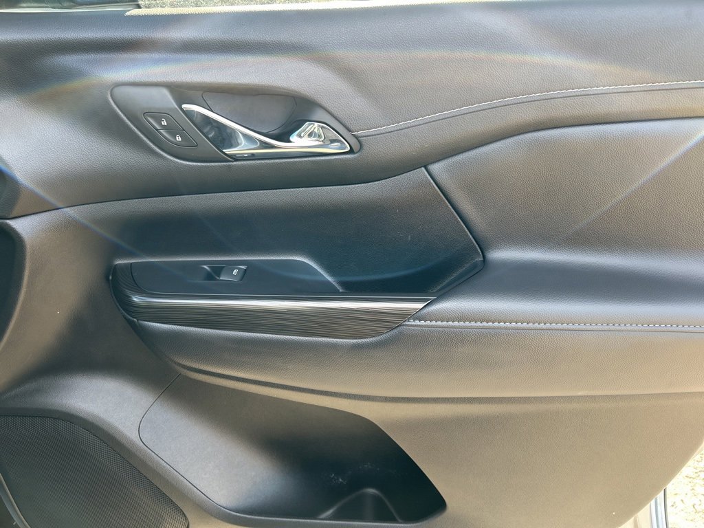 Used 2023 GMC Acadia SLT image 20