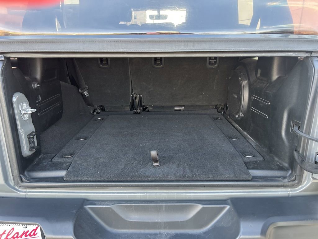 Used 2018 Jeep Wrangler Unlimited Sahara image 45