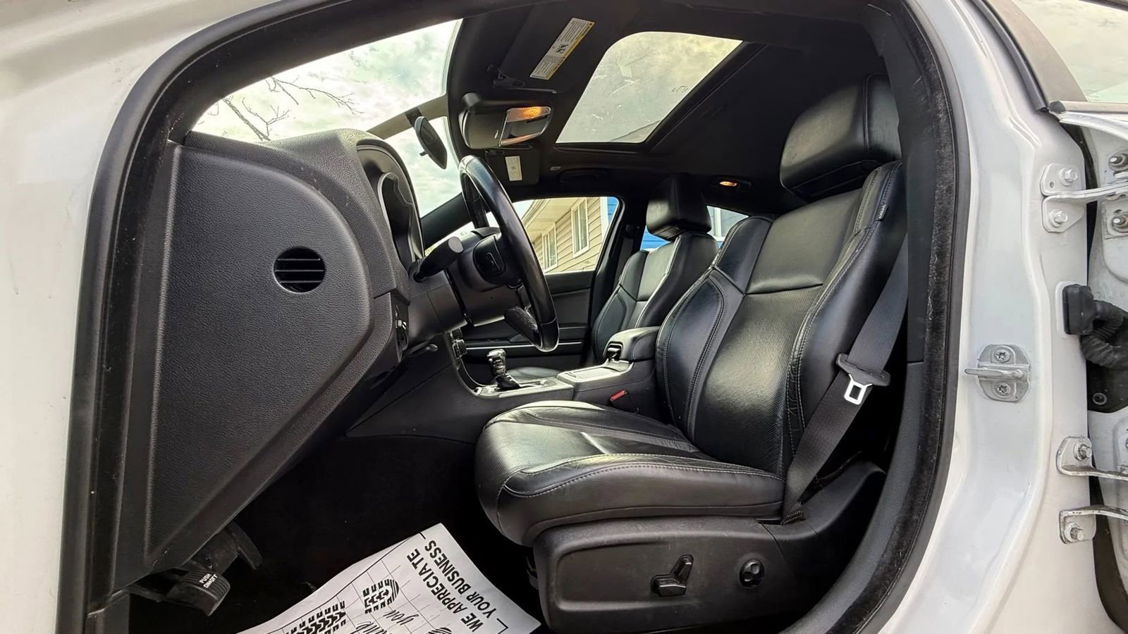 Used 2020 Dodge Charger SXT w/ Leather Interior Group image 10