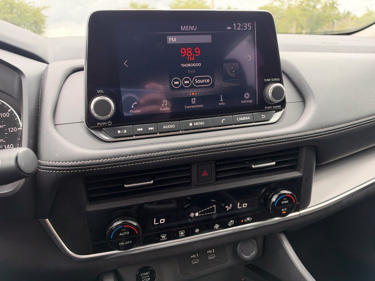 Used 2025 Nissan Rogue SV FWD image 10