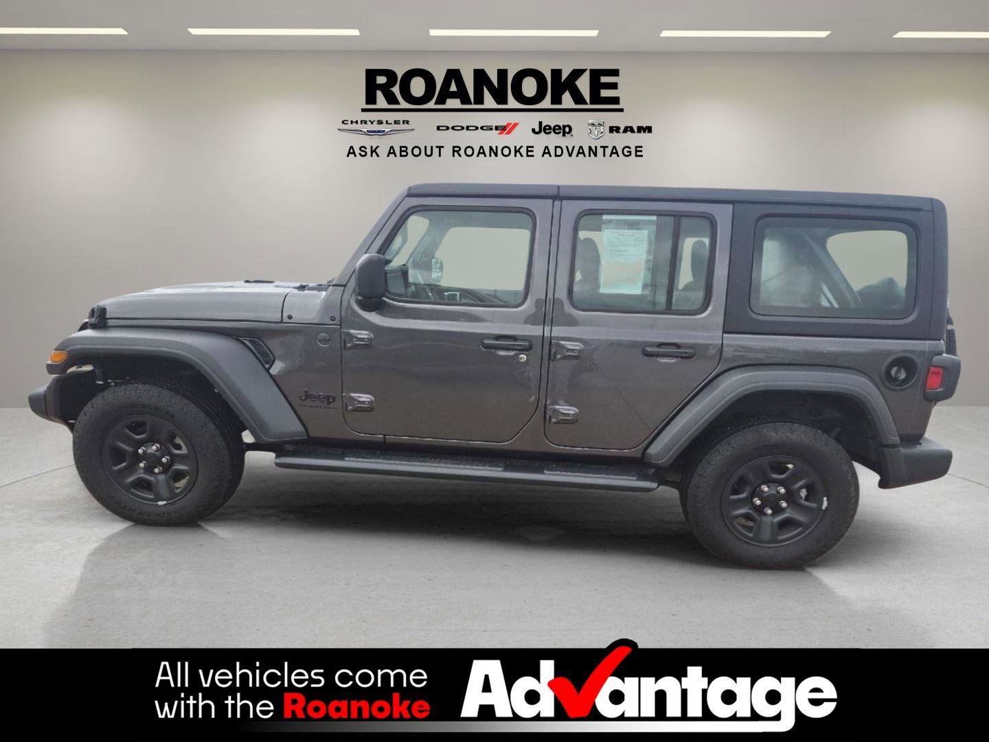 Used 2025 Jeep Wrangler Sport image 6