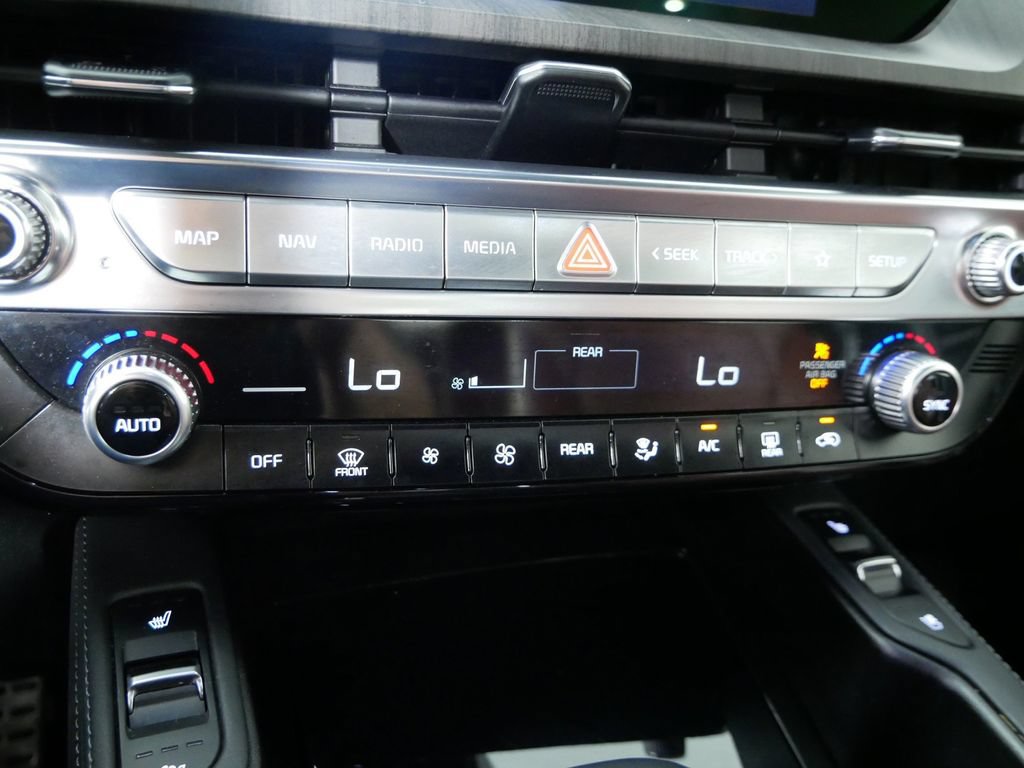 Used 2024 Kia Telluride SX Prestige AWD/4WD image 33