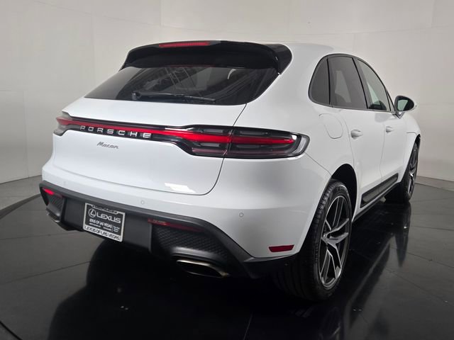 Used 2024 Porsche Macan image 6