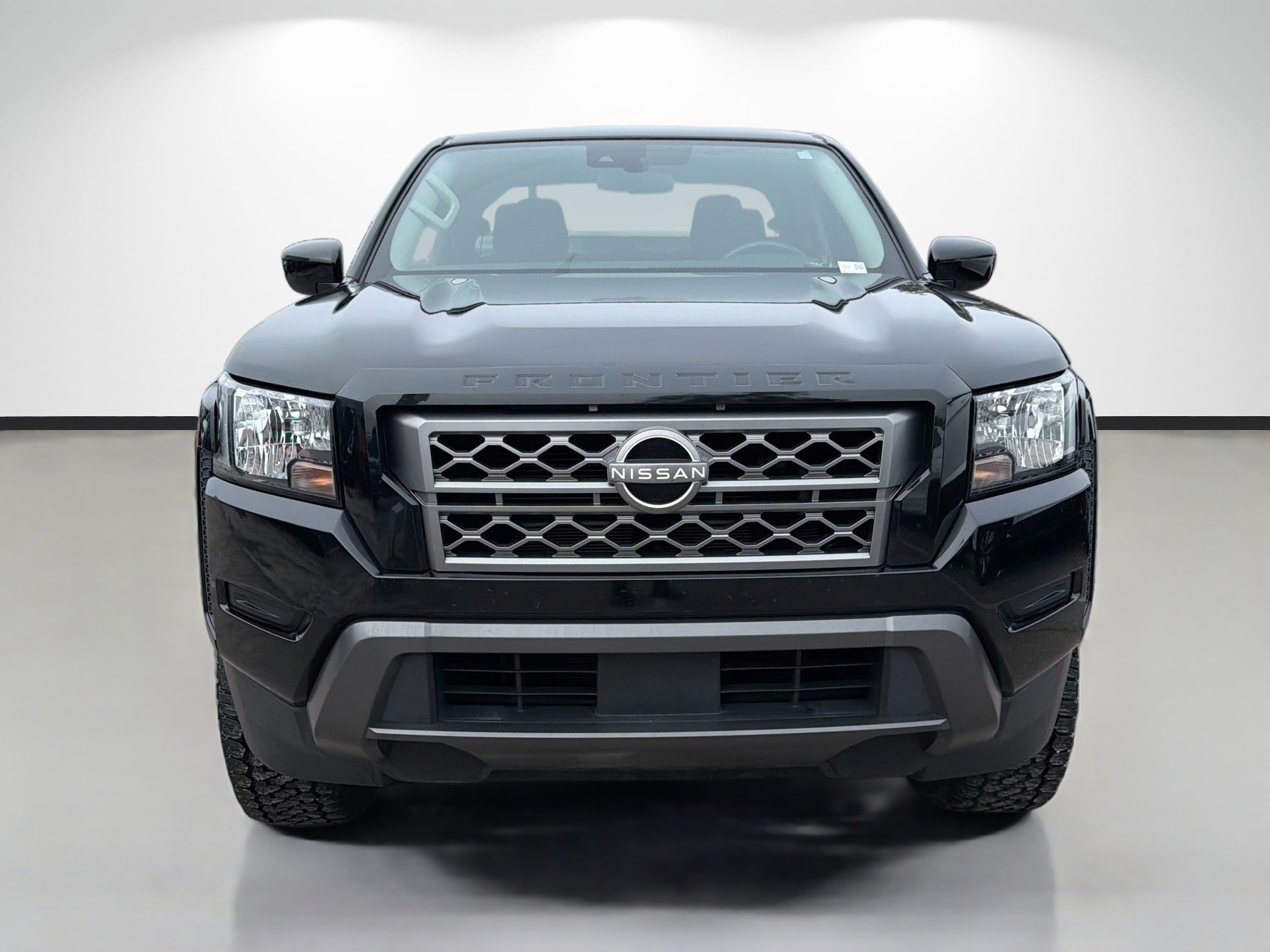 Used 2022 Nissan Frontier SV w/ Technology Package image 8