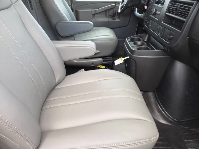 New 2026 GMC Savana 2500 w/ Driver Convenience Package RWD image 22