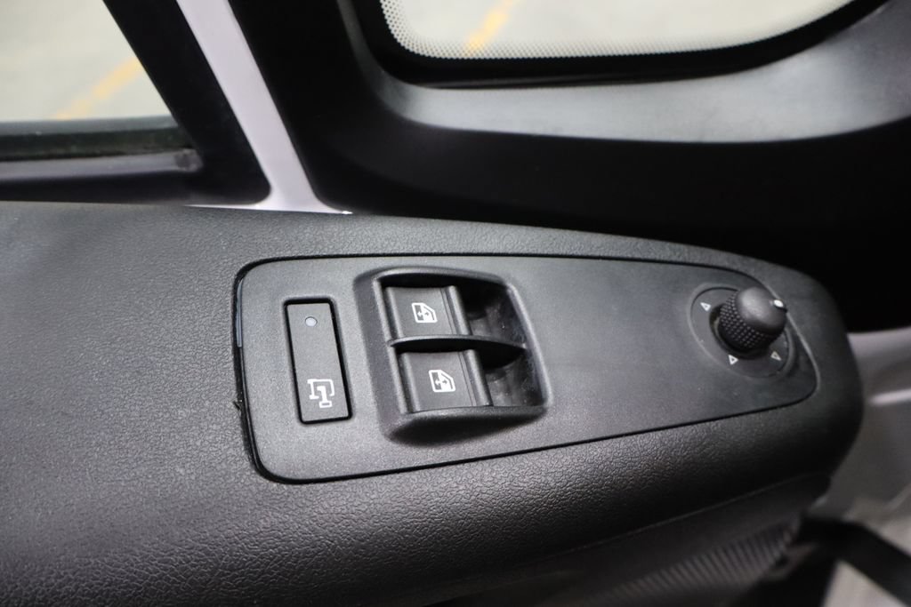 Used 2023 RAM ProMaster 2500 FWD image 16