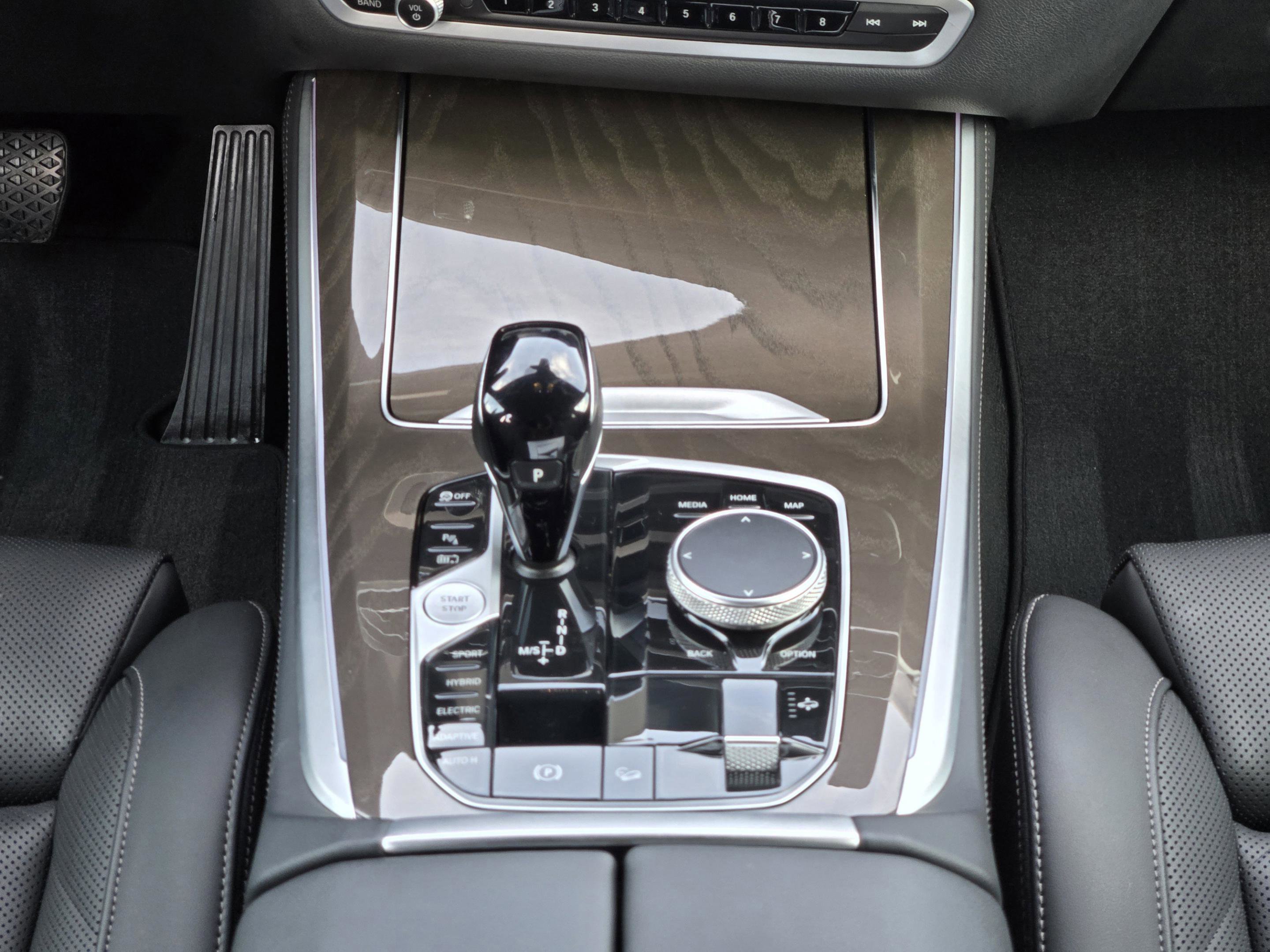 Used 2023 BMW X5 xDrive45e image 13