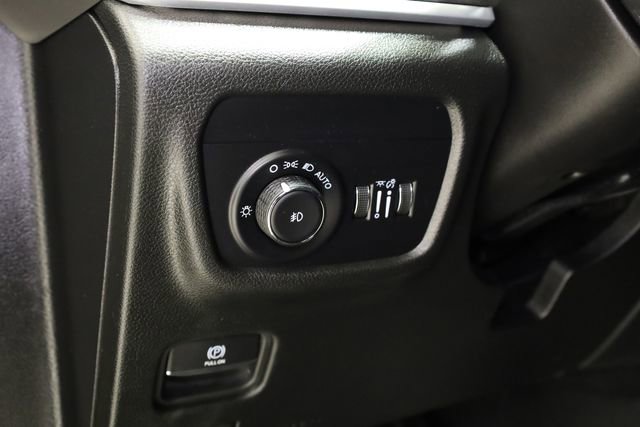 Used 2025 Jeep Grand Cherokee L Limited image 14