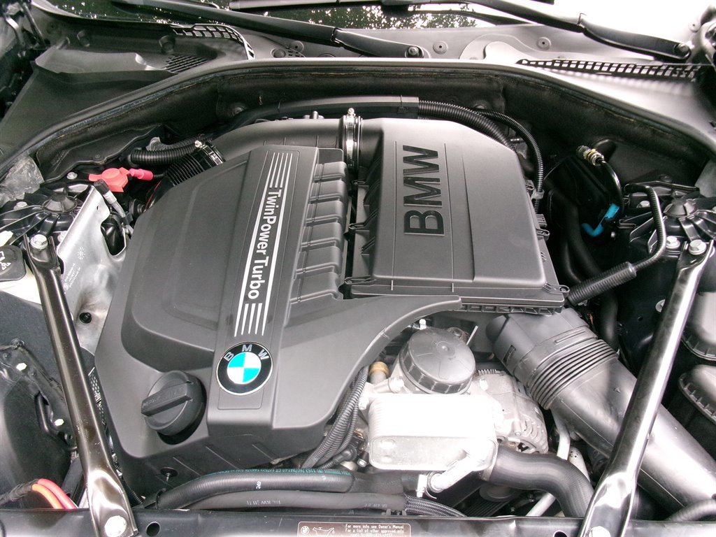 Used 2011 BMW 535i xDrive Sedan AWD/4WD image 45