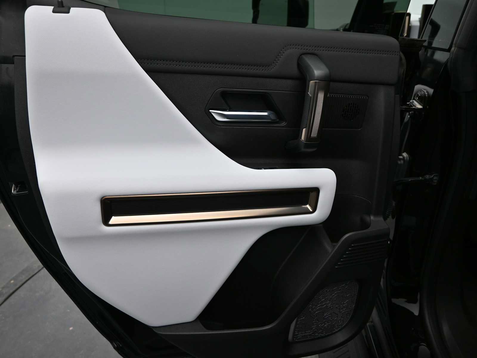 New 2025 GMC Hummer EV 3X AWD/4WD image 18