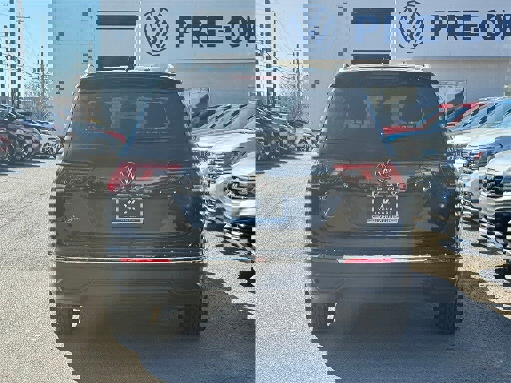 New 2024 Volkswagen Tiguan SE image 8