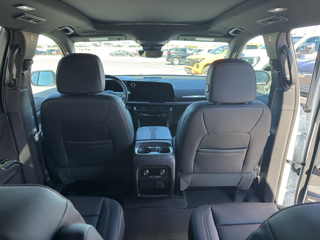 New 2026 Chevrolet Traverse Z71 w/ Enhanced Driving Package AWD/4WD image 12