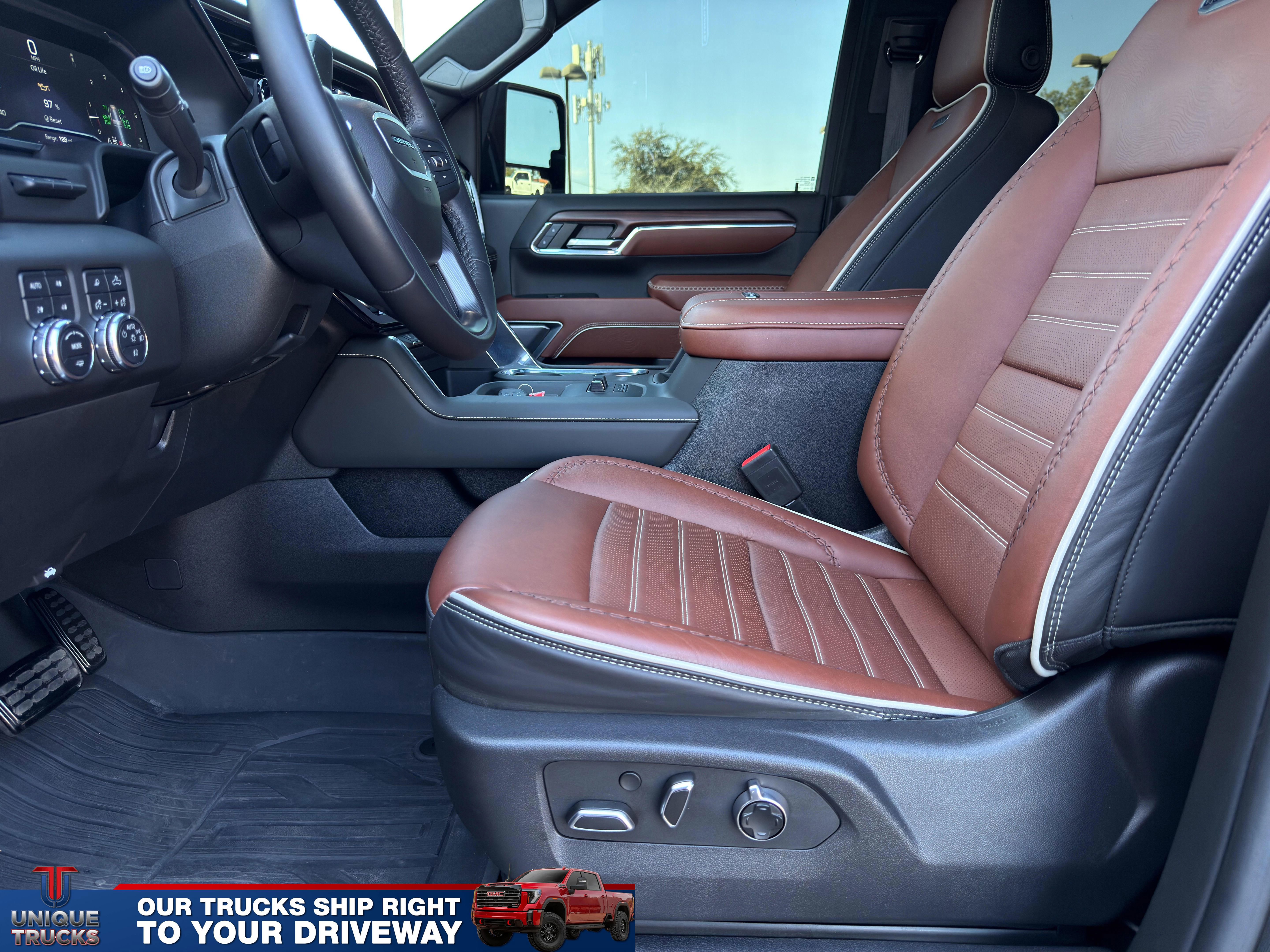 Used 2024 GMC Sierra 3500 Denali Ultimate image 17