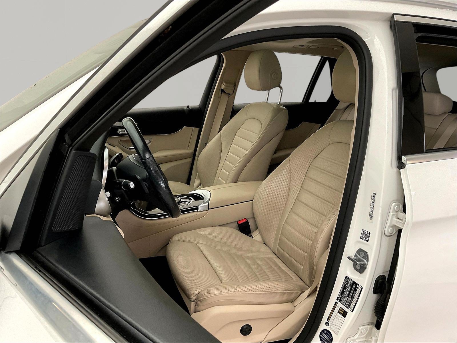 Certified 2019 Mercedes-Benz GLC 300 4MATIC image 21