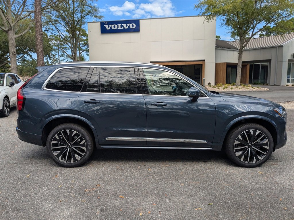 New 2026 Volvo XC90 B6 Plus w/ Protection Package Premier image 3
