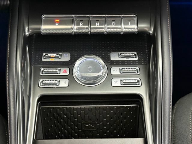 Used 2024 Lincoln Nautilus Reserve w/ Equipment Group 202A AWD/4WD image 35