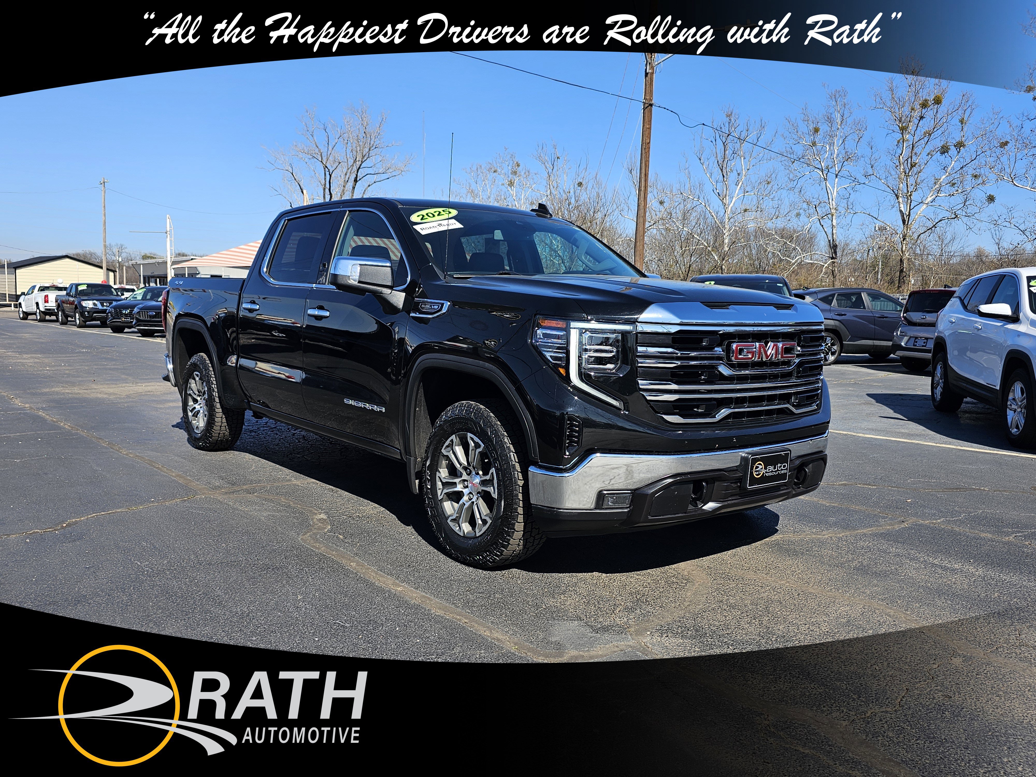 Used 2025 GMC Sierra 1500 SLT AWD/4WD image 4