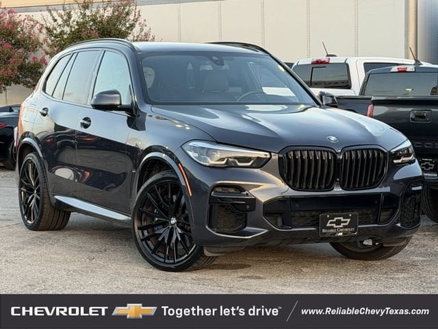 Used 2022 BMW X5 M50i w/ Premium Package AWD/4WD image 2